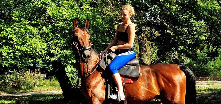 Stable Trukhanivska Sich. Book a horse ride on promotion 4