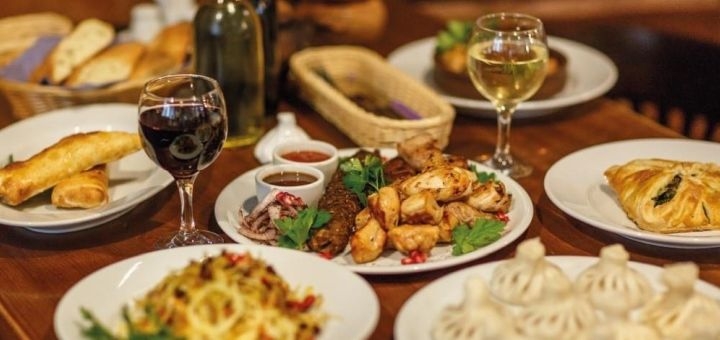 Знижка на меню кухні в хинкальную