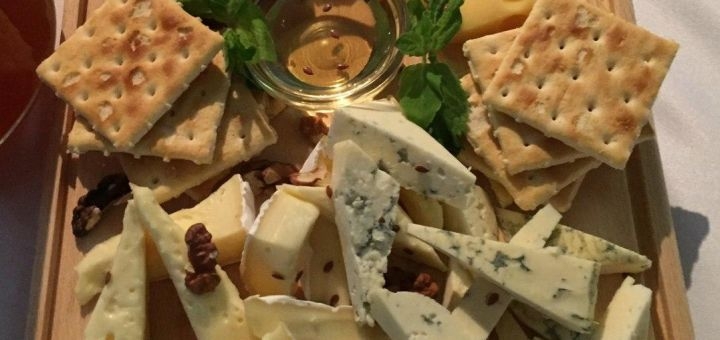 Знижка на меню кухні в ресторані holly bush