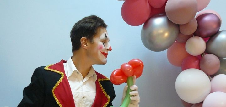 Организация праздника от королевство Чарли