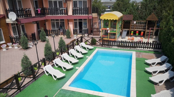 Recreation center in Kirillovka with a swimming pool