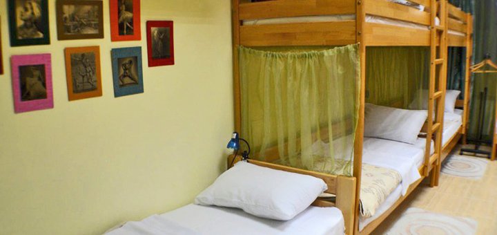 Номер в хостеле «Ballet Hostel» в Киеве. Забронировать номер со скидкой. Недорогие хостелы в центре Киева.