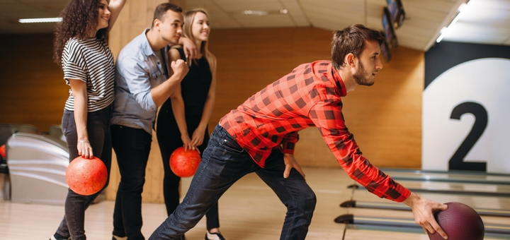 Боулинг клуб Bowling club 24 в Харькове. Со скидкой.