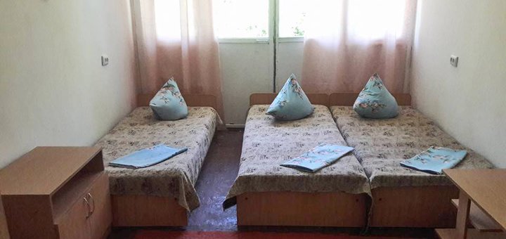 On the territory of the pension "Yubileiny-1" in the Iron Port. Book rooms on the Black Sea at a discount.