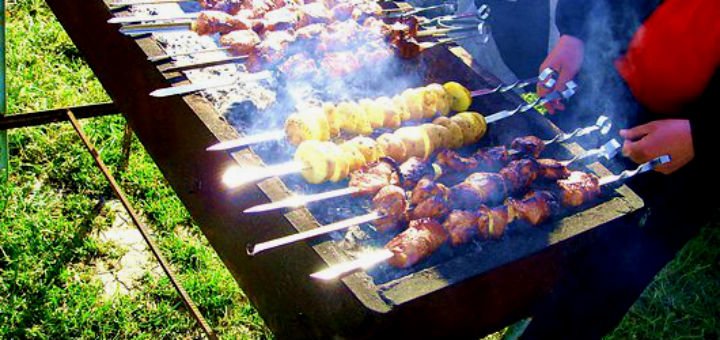 Barbecue grills at the recreation center "Irina" in Zatoka. Book a beach vacation on the Black Sea for a special offer.