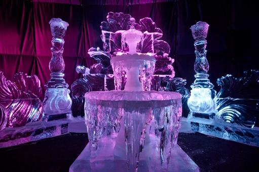 Immersive exhibition-fairy tale of ice sculptures at VDNG