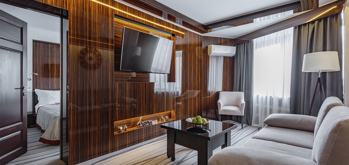 Hotel Tourist in Kyiv. Book a room with promotion 33