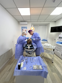 Стоматологічна клініка DentalWood 4