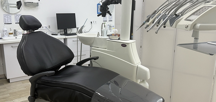 Стоматологическая клиника DentalWood 7
