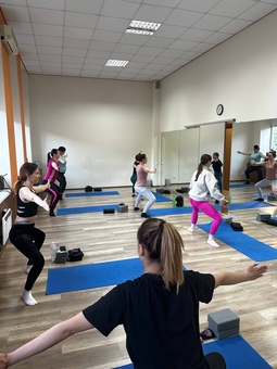 Сеть студий фитнеса и танцев Chepurnyi dance&fitness 4