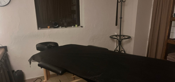 Студія масажу Корекція душі та тіла. Відвідуйте по акції 5