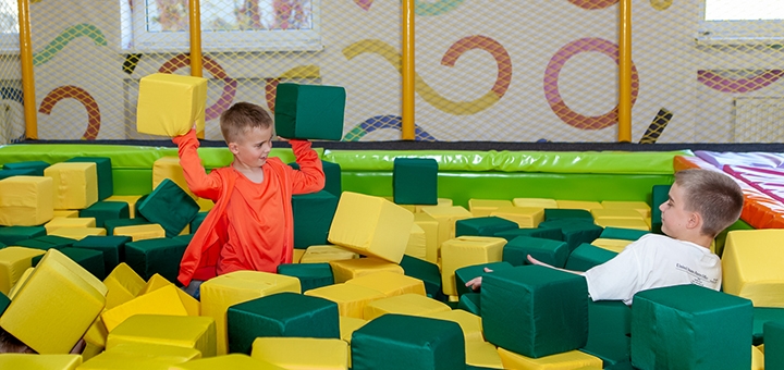 Children's Planet in Cosmo Multimall. Visit with the 15% discount