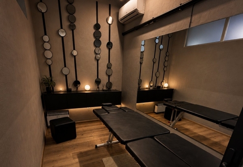 Happy Mind Beauty Studio in Uzhhorod. Visit with a special offer of 2.