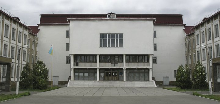 Школа I-III ступеней №13  в Гостомеле №1