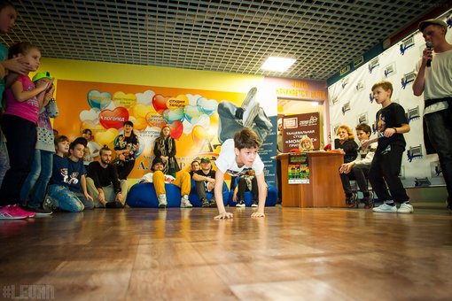 Танцевальная студия для детей в учебном центре «Альтер Эго» в Мариуполе. Записывайтесь на курсы по акции.