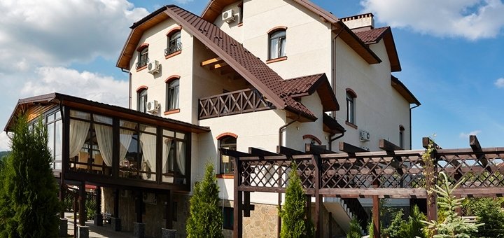 Hotel Villa Grand in Skhidnitsa. Book with a promotion 1