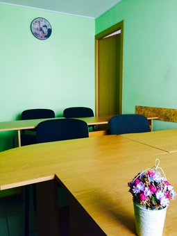 Курси англійської у школі «English School» у Броварах. Записуйтесь на курси іноземних мов зі знижки.