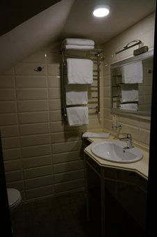 Washroom in the room of the Michelle hotel in Odessa. Book a room at a discount.