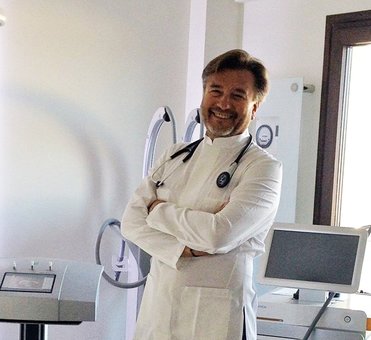 Сокрута В.В. засновник клініки «Сокрута Медікал Груп» у Києві. Записуйтесь на прийом до гомеопату за акцією.