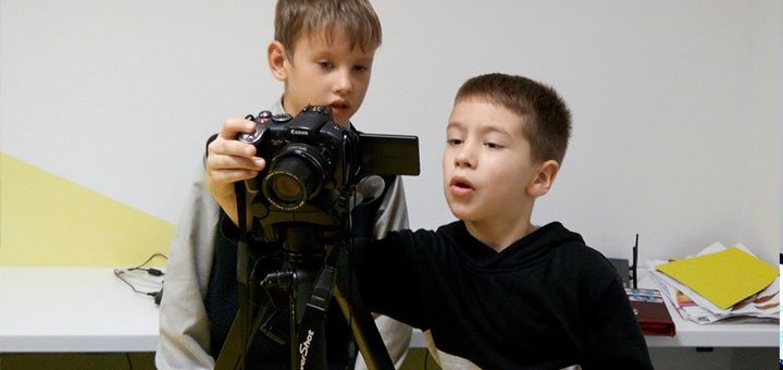 Курси photoshop у школі-студії «Kid'Z Studio» на Позняках у Києві. Записуйте дитину за знижкою.