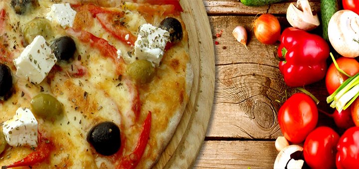 Order discounted pizza at the Paparazzi Pizza
