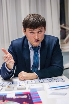Грати в ігри Cashflow з Андрієм Бондаренком у Києві. Зареєструватися зі знижкою