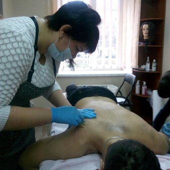 Шугарінг пастою Milagro у студії Яни Бессараб у Дніпрі. Записуйтесь на депіляцію за акцією.