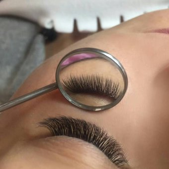 Eyelash extension at the «House of beauty» beauty center in Kharkov. Sign up for the procedure for the promotion.