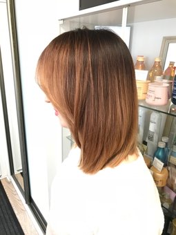 Зачіски в студії краси «Dali's Hair & Beauty Studio». Записати зі знижкою