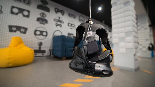 Оренда залу у центрі віртуальної реальності «Viaron» у Дніпрі. Записатися зі знижкою
