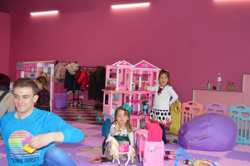 Понад 3 години у дитячій кімнаті «Lady Land» у Києві. Відвідайте зі знижкою
