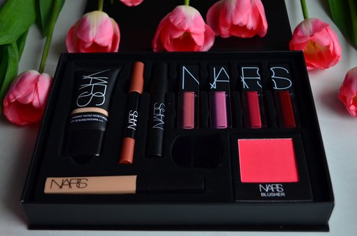 Набір косметики Нарс у магазині «Brendcosmetics» у Києві. Купуйте за знижкою.