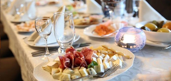 Украинская и европейская кухня в ресторане «барская рюмка». забронировать столик со скидкой. акции в ресторанах львовая