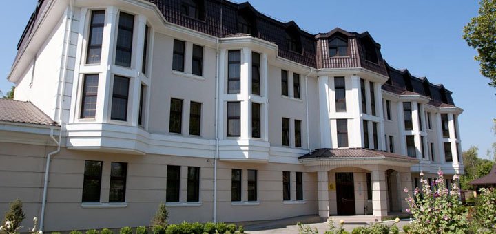 Отель «Ligena Hotel»  в Киеве, Борисполь