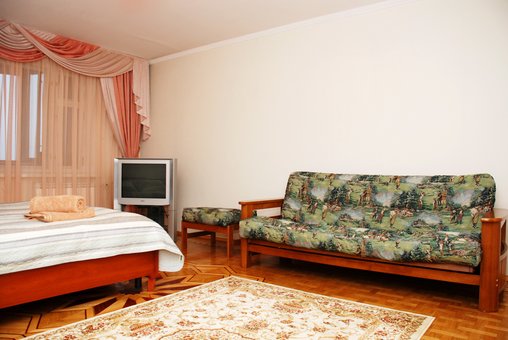 Four-room luxury apartment "Wellcome24" in Kiev on Toropovskogo. Shoot at a discount.