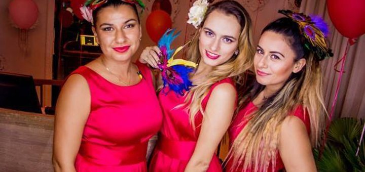 Хостесс в ресторан «Nusr-Et» в Дубай (ОАЕ) (ЗП від 31500 грн + чайові)