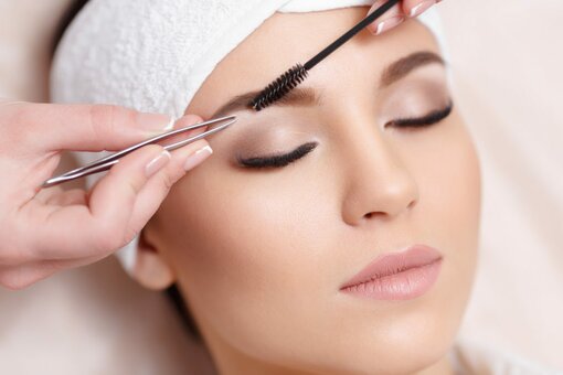 «A.Beautylab» – научитесь декорировать брови быстро и красиво