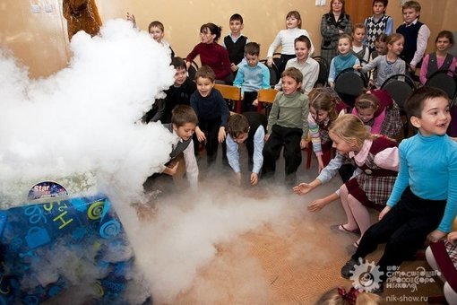 Шоу с сухим льдом